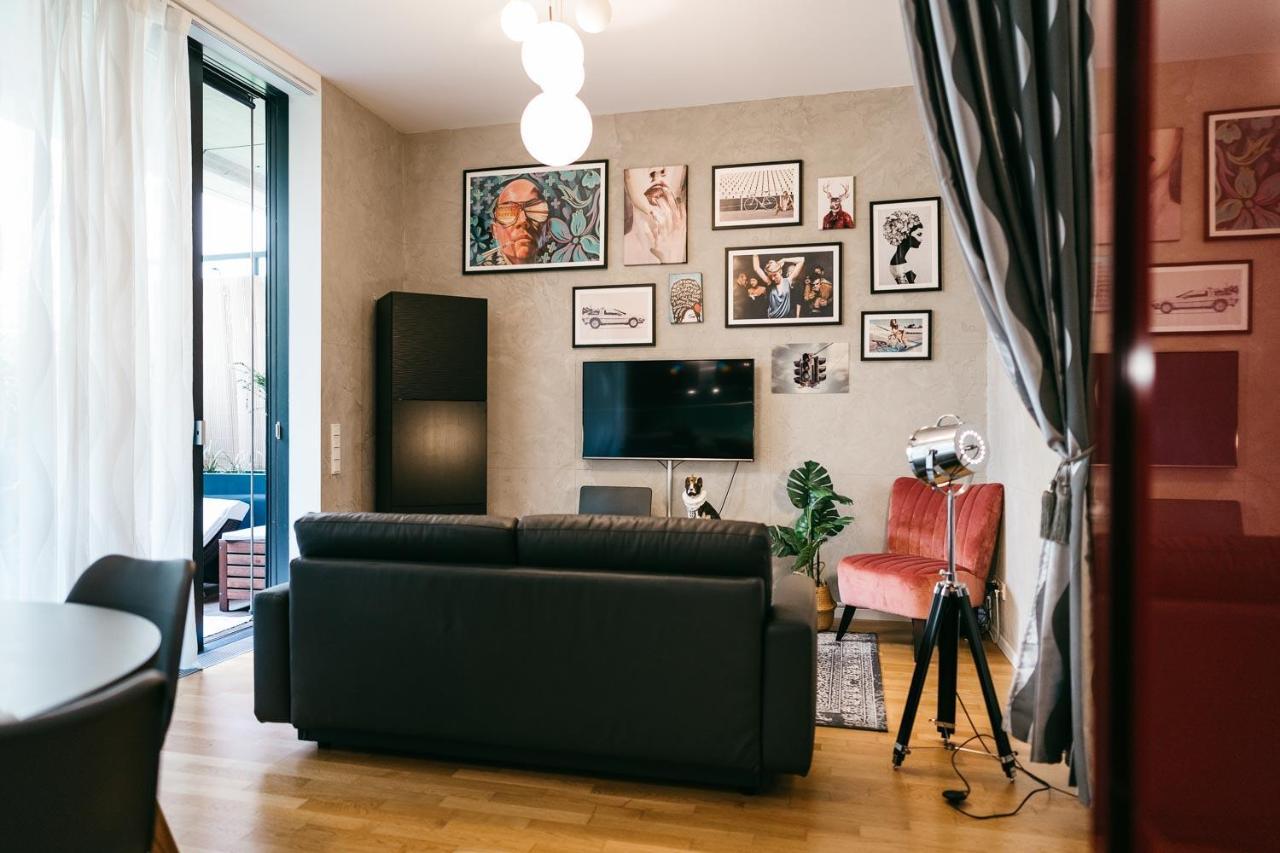 Luxury Downtown Appartement Mit Garage Graz Exterior photo